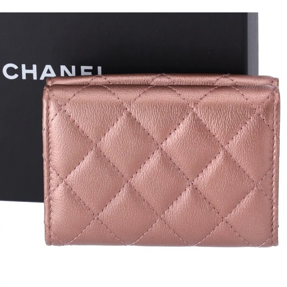 CHANEL Reissue 2.55  Trifold Compact Wallet Rose Gold Lambskin Leather Full Set - Picture 3 of 7